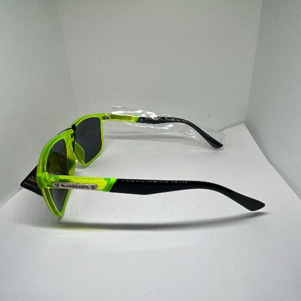 Green Biohazard UV400 Square Sunglasses – Maximum UV Protection – NWT - Picture 2 of 3